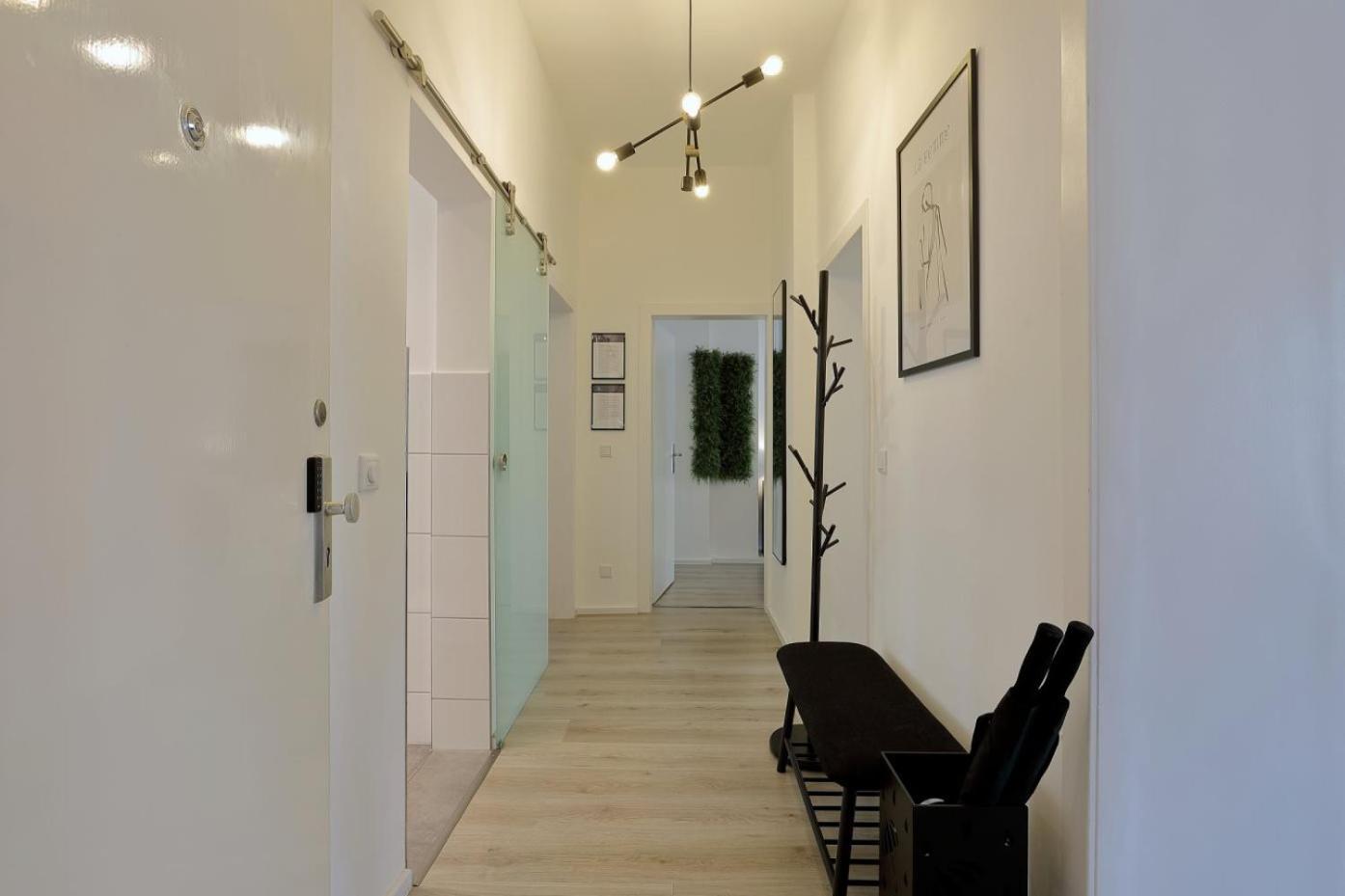 Modernes Apartment Mit Garage & Ps4 Von Stay Your Way Essen Exterior photo